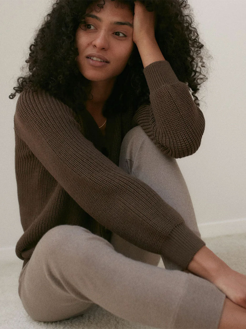 Damskie spodnie joggery z wełny merino Mille Family BÉBÉ Concept 