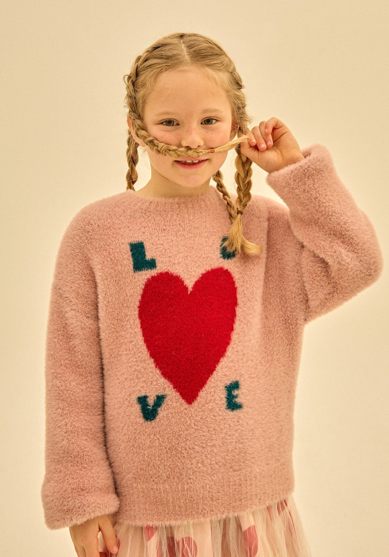 Sweter Love rozm. 110cm / 4-5y bébé concept BÉBÉ Concept 