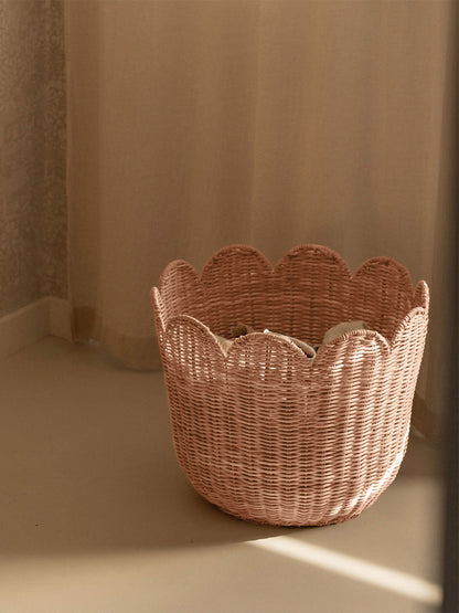 Rattanowy kosz na zabawki Tulip Basket Olli Ella BÉBÉ Concept 