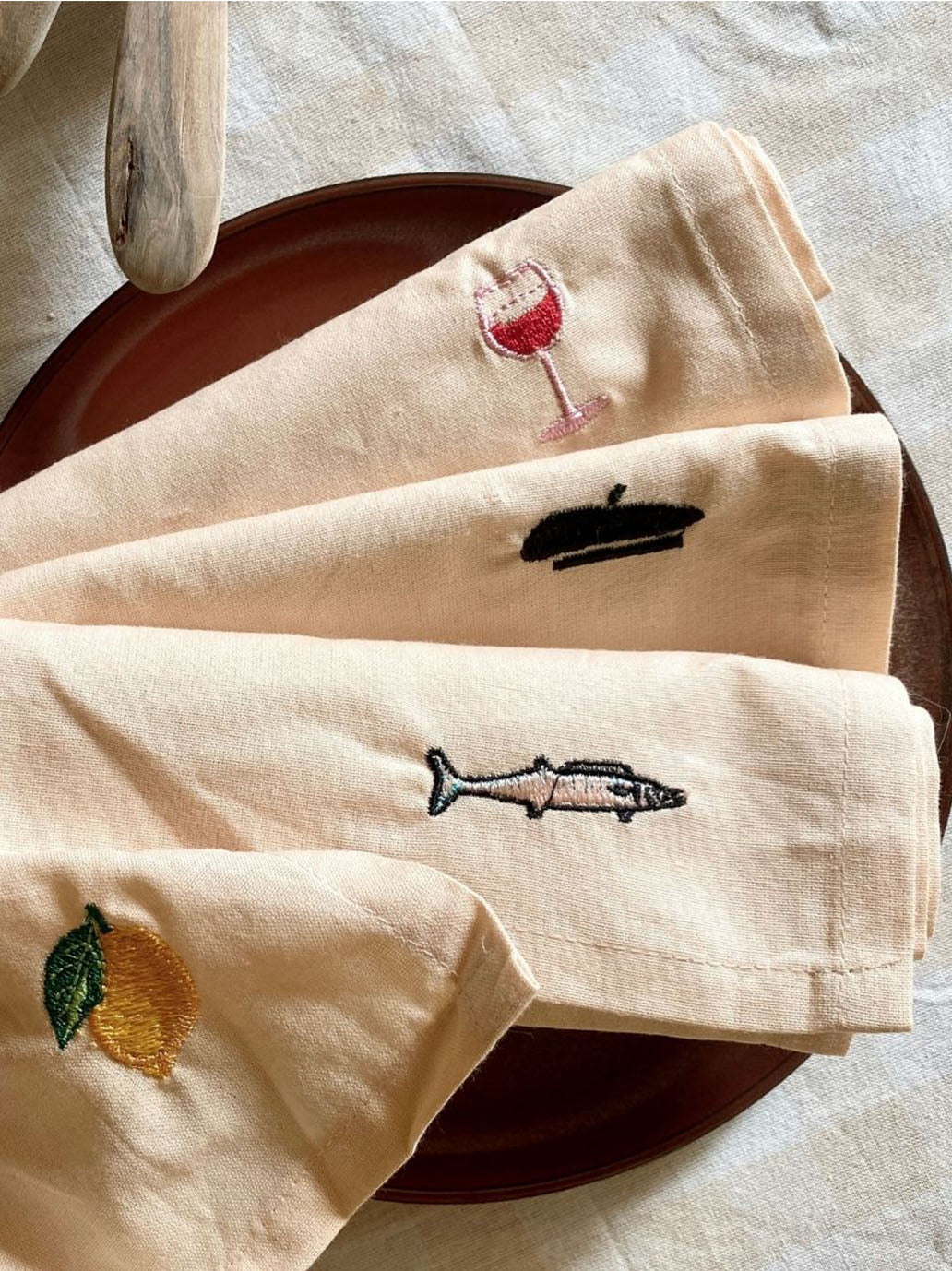 Zestaw bawełnianych serwetek Napkin Set Midnatt BÉBÉ Concept