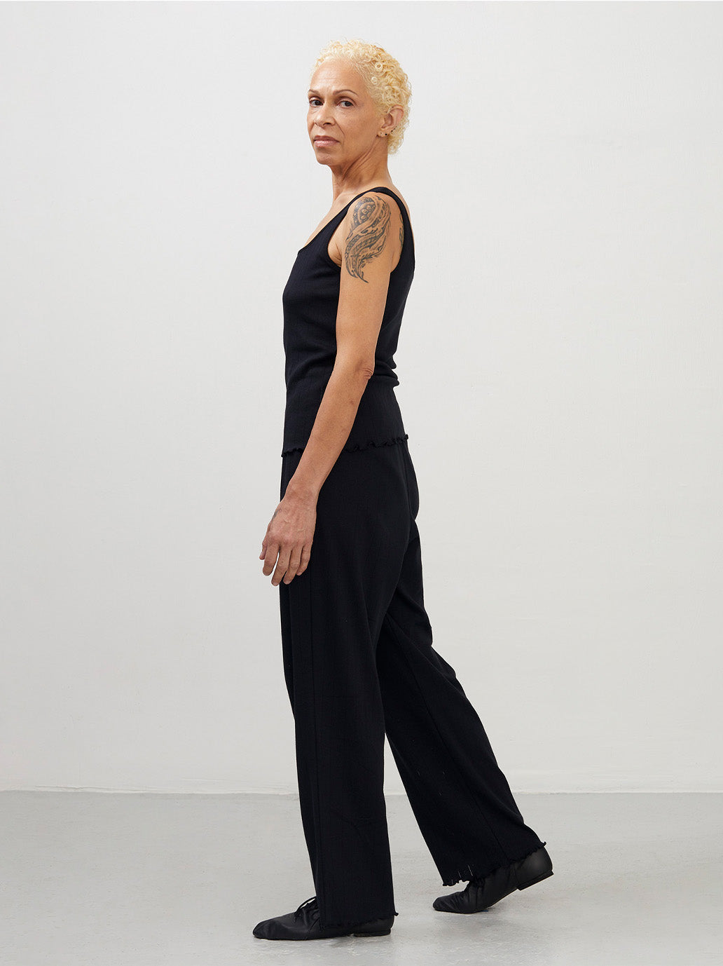 Wygodne spodnie z bawełny organicznej pointelle Organic Basics BÉBÉ Concept 