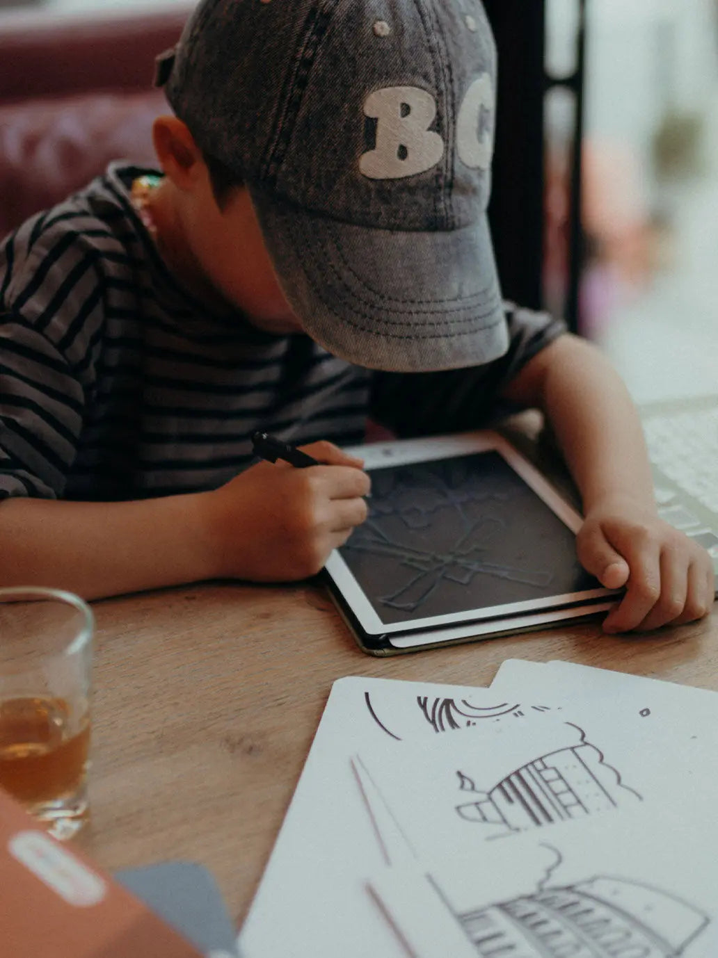 Podświetlany tablet do rysowania Kidydraw Mini Travel Kidywolf BEBE Concept 