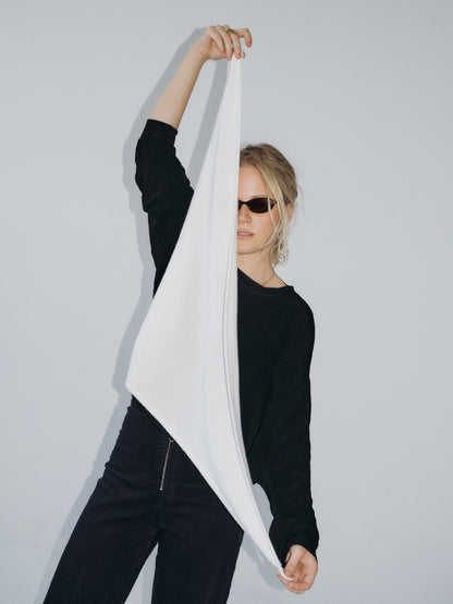 Trójkątny szal - bandana z kaszmiru Mille Family BÉBÉ Concept 