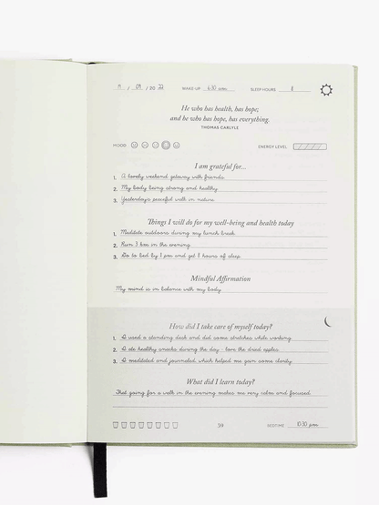 Notatnik The Five Minute Journal Fit Edition Intelligent Change BÉBÉ Concept