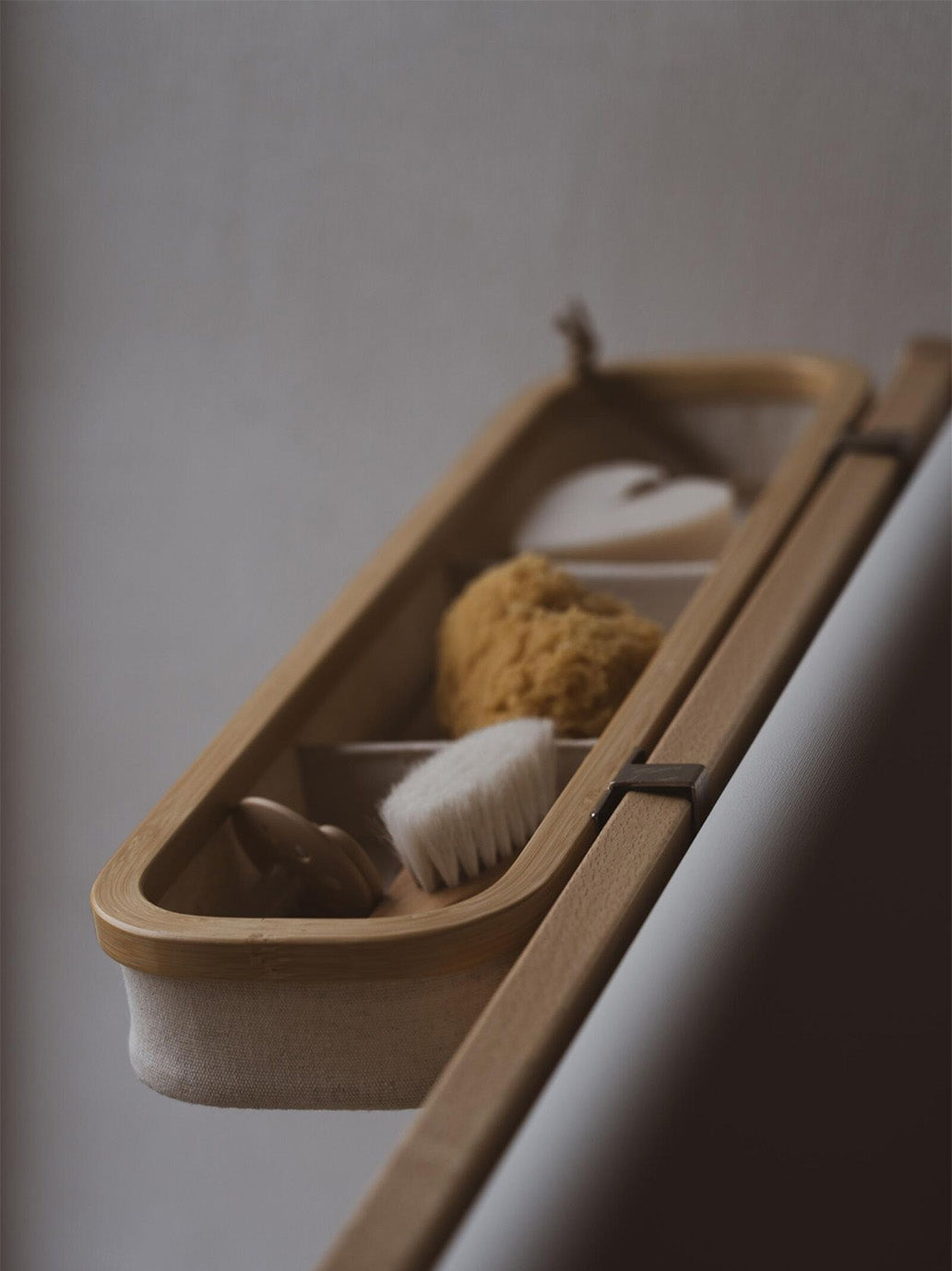 Organizer do przewijaka Hanging Basket Essentials Quax BÉBÉ Concept 