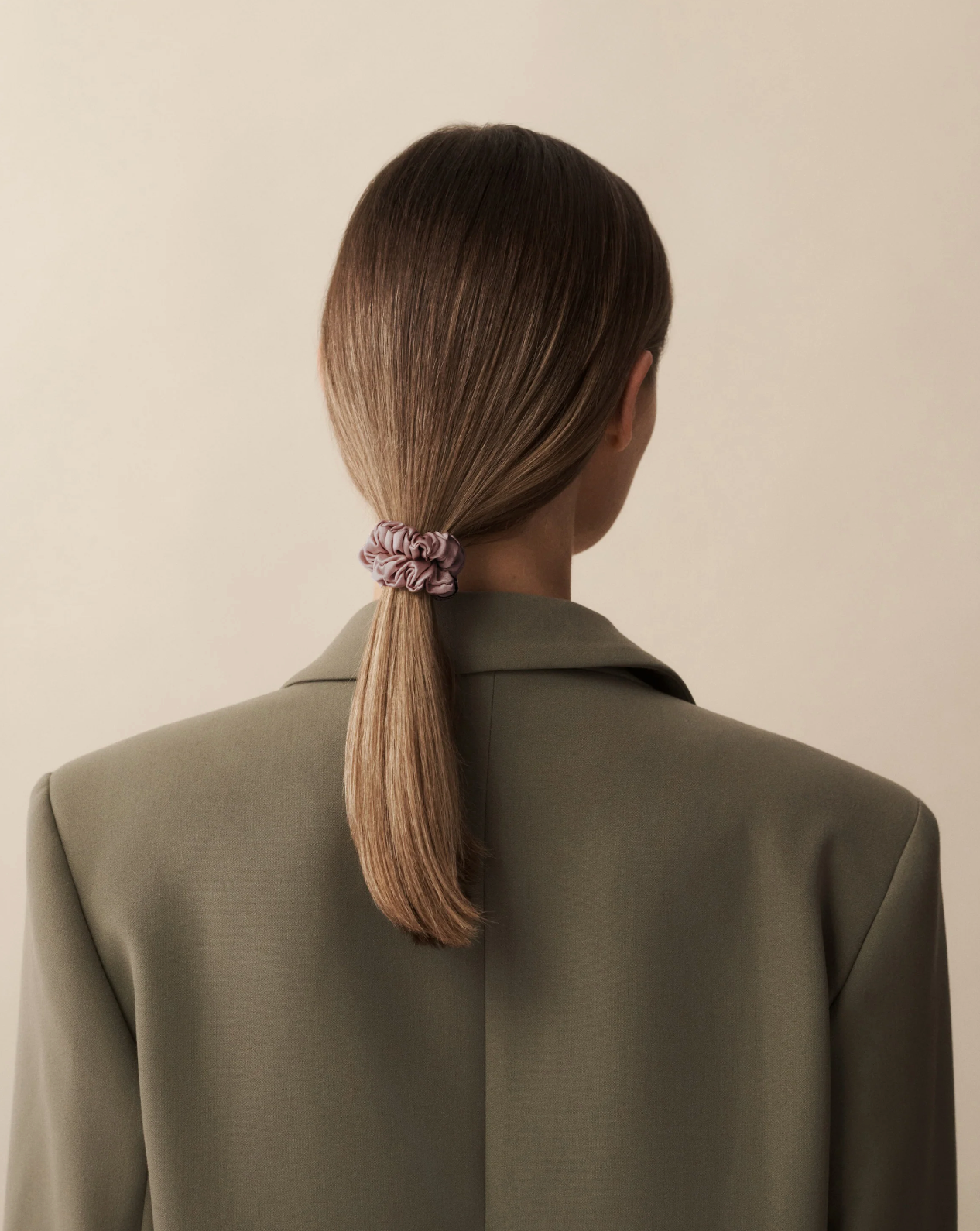 Zestaw jedwabnych gumek do włosów The Mini Scrunchie Luãre BÉBÉ Concept 