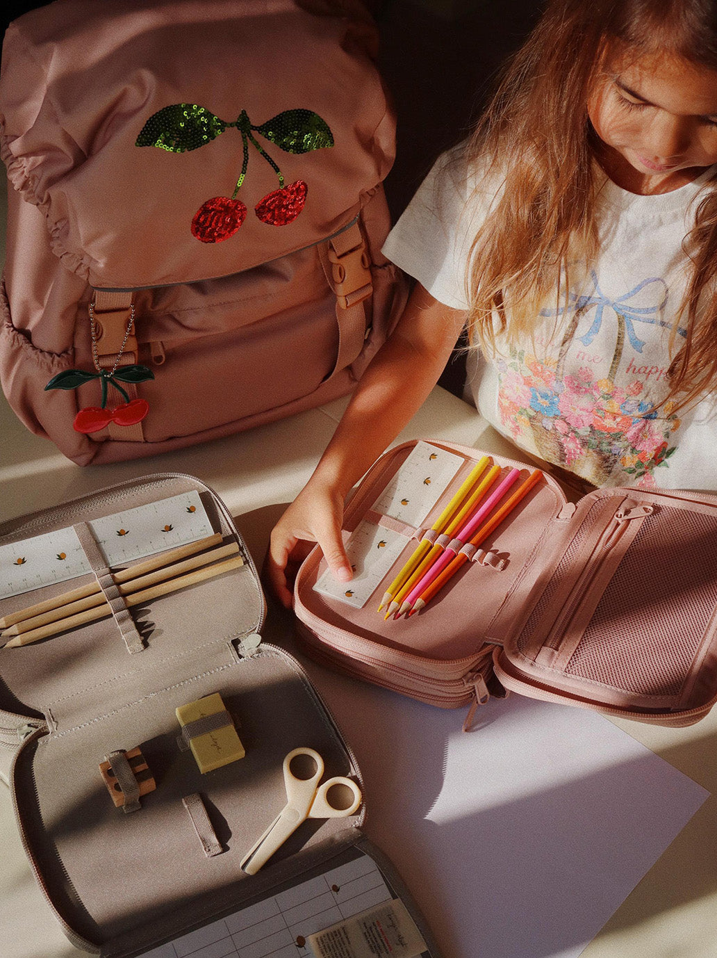 Piórnik szkolny z wyposażeniem Clover Konges Slojd BÉBÉ Concept 