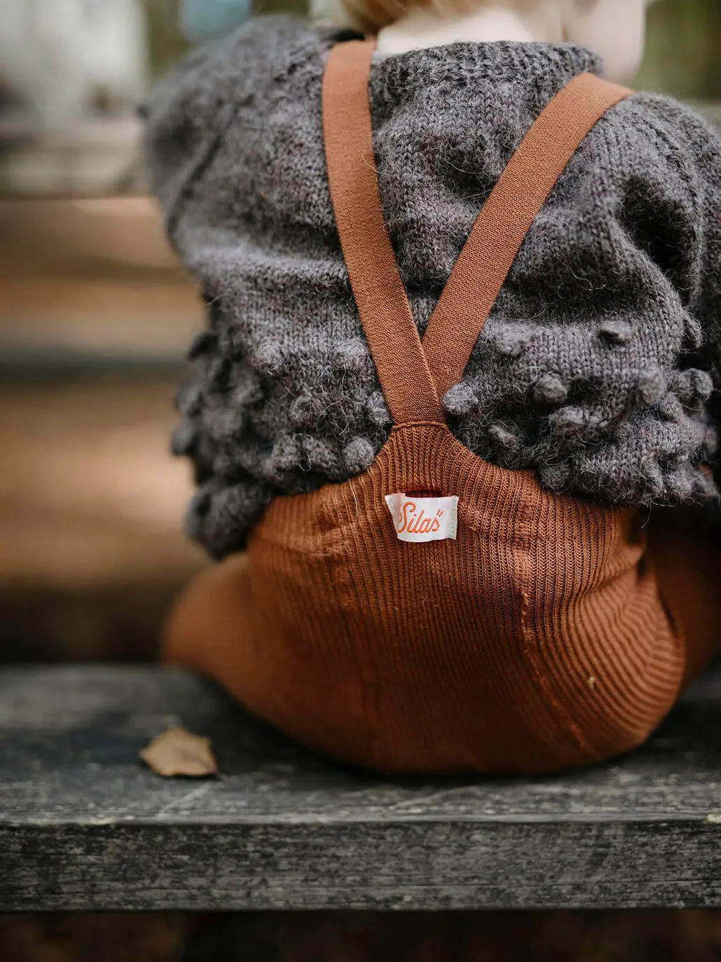 rajstopy z organicznej bawełny z szelkami w stylu vintage Silly Silas BÉBÉ Concept