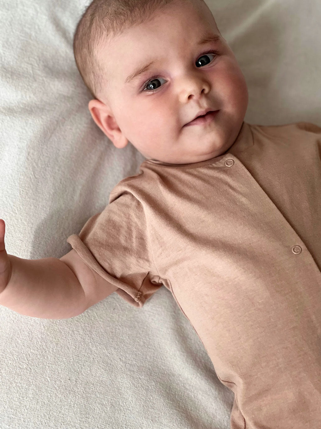 Niemowlęcy cienki rampers A Basic Brand BÉBÉ Concept 