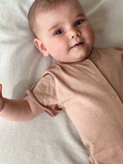 Niemowlęcy cienki rampers A Basic Brand BÉBÉ Concept 