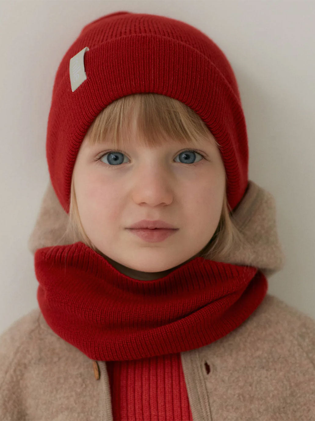 Cienki komin z wełny merino Fine Loop Scarf Mille Family BÉBÉ Concept 