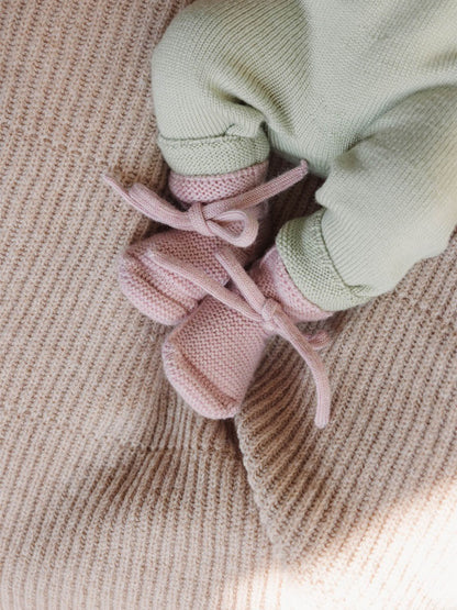 Miękkie buciki z wełny merino POWDER