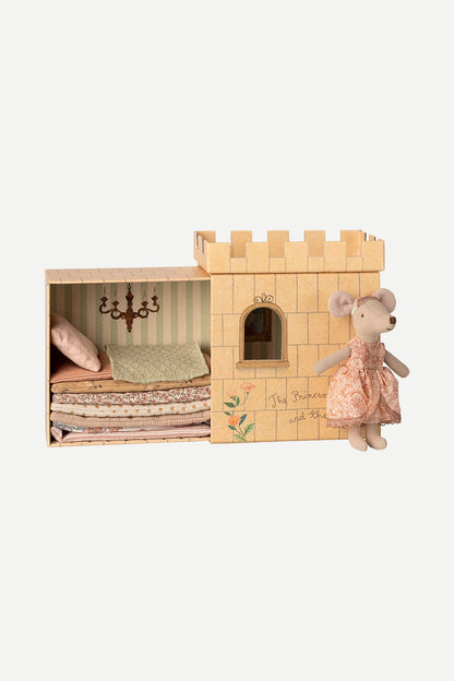 princesse souris sur un petit pois OCHER