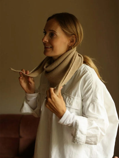 Trójkątny szal merino Josephina SAND