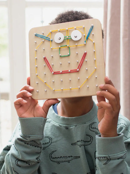 Geoplan tablica manipulacyjna edukacyjna z gumkami BS Toys BEBE Concept 