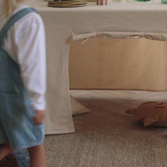 Nappe pour jouer à la maison