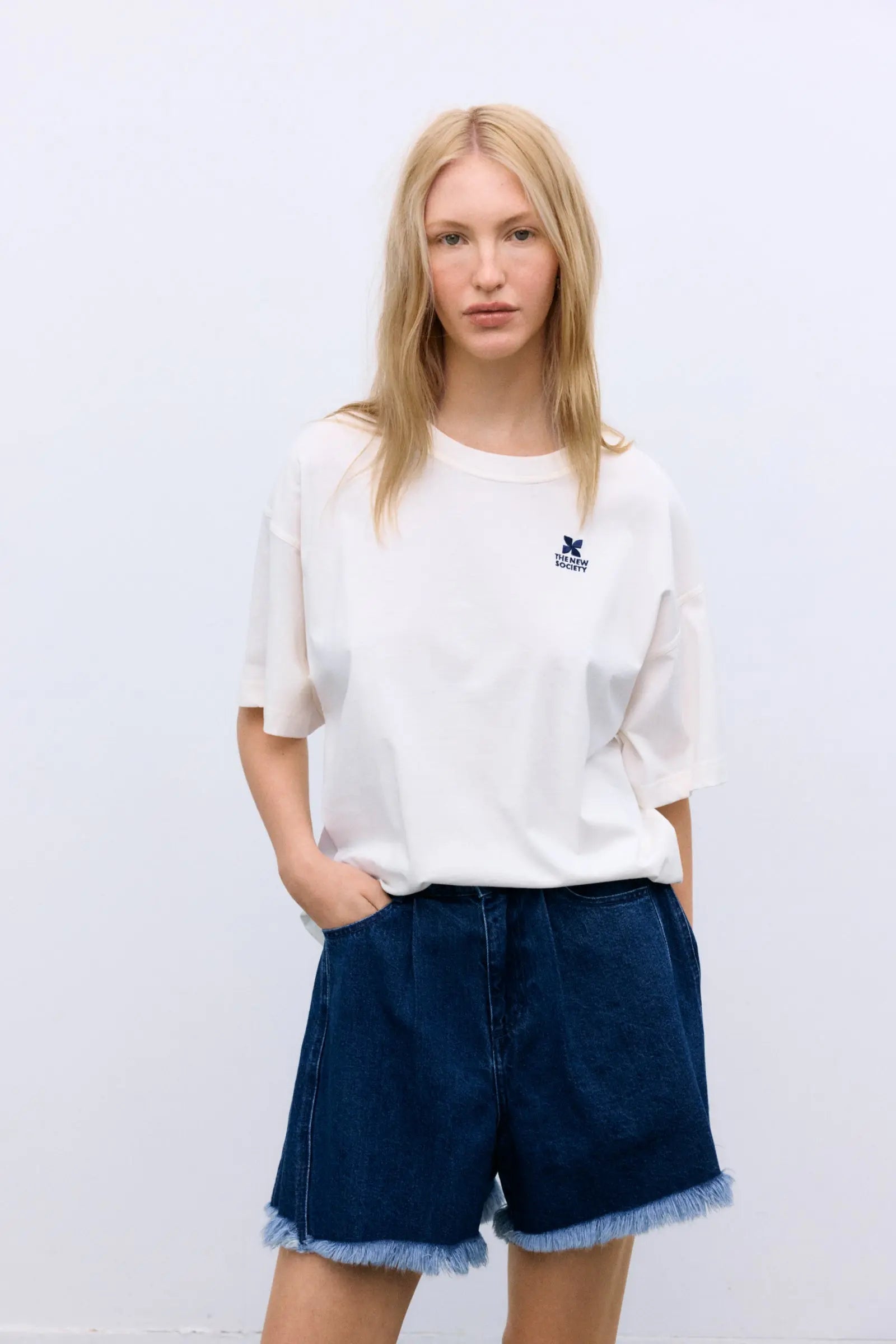 TNS Logo Woman T-Shirt Ecru The New Society BEBE Concept 