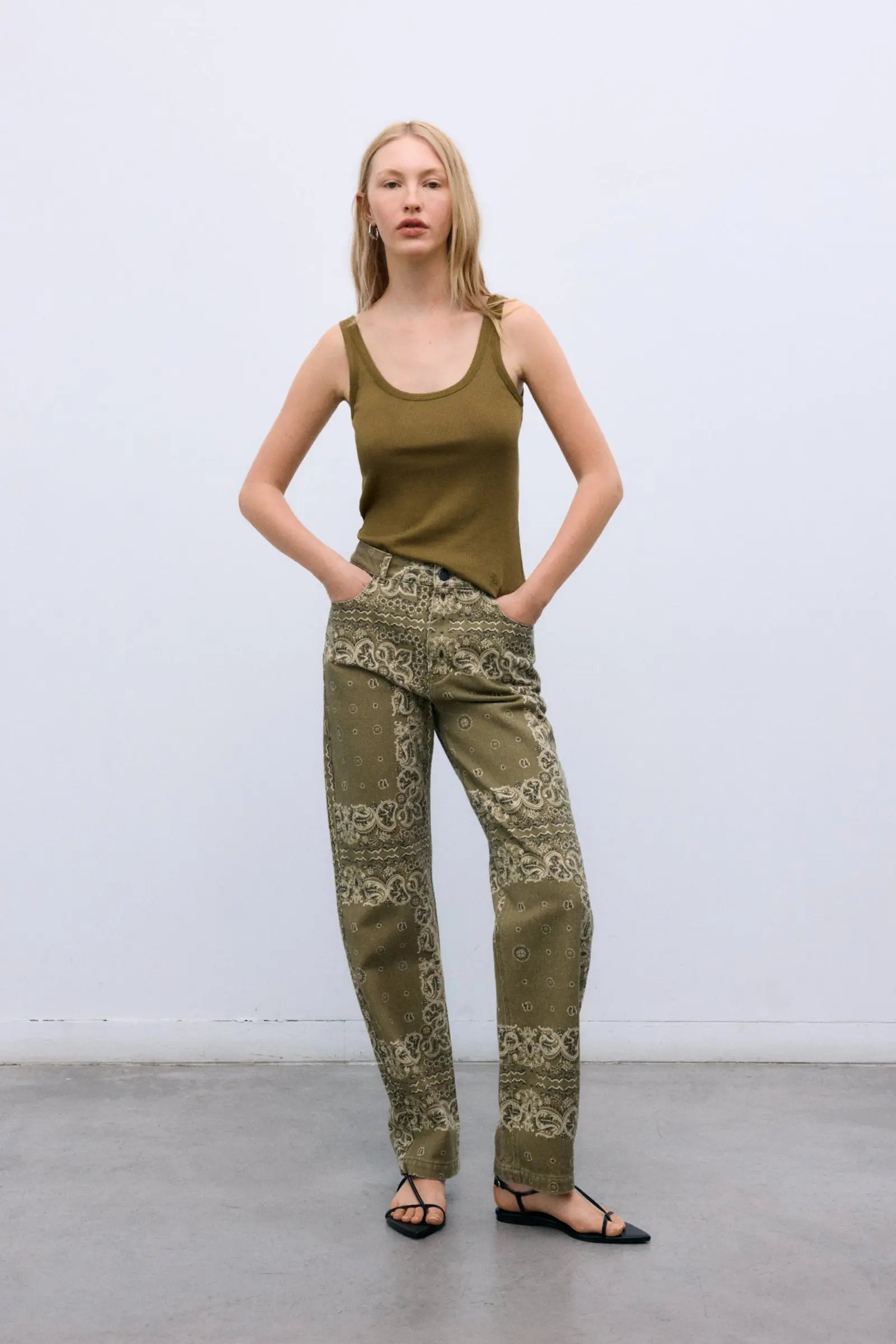 Waterlily Woman Pant Bandana Woman Print The New Society BEBE Concept 