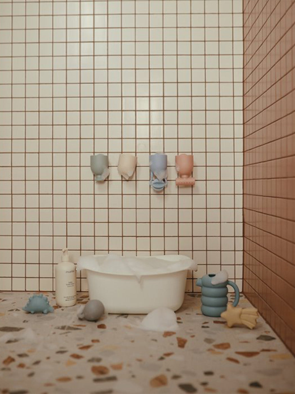 Pour And Play Bath Set