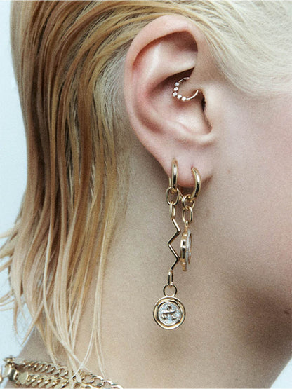 Pozłacany element POP coin z literą Gold Disco Maria Black BÉBÉ Concept