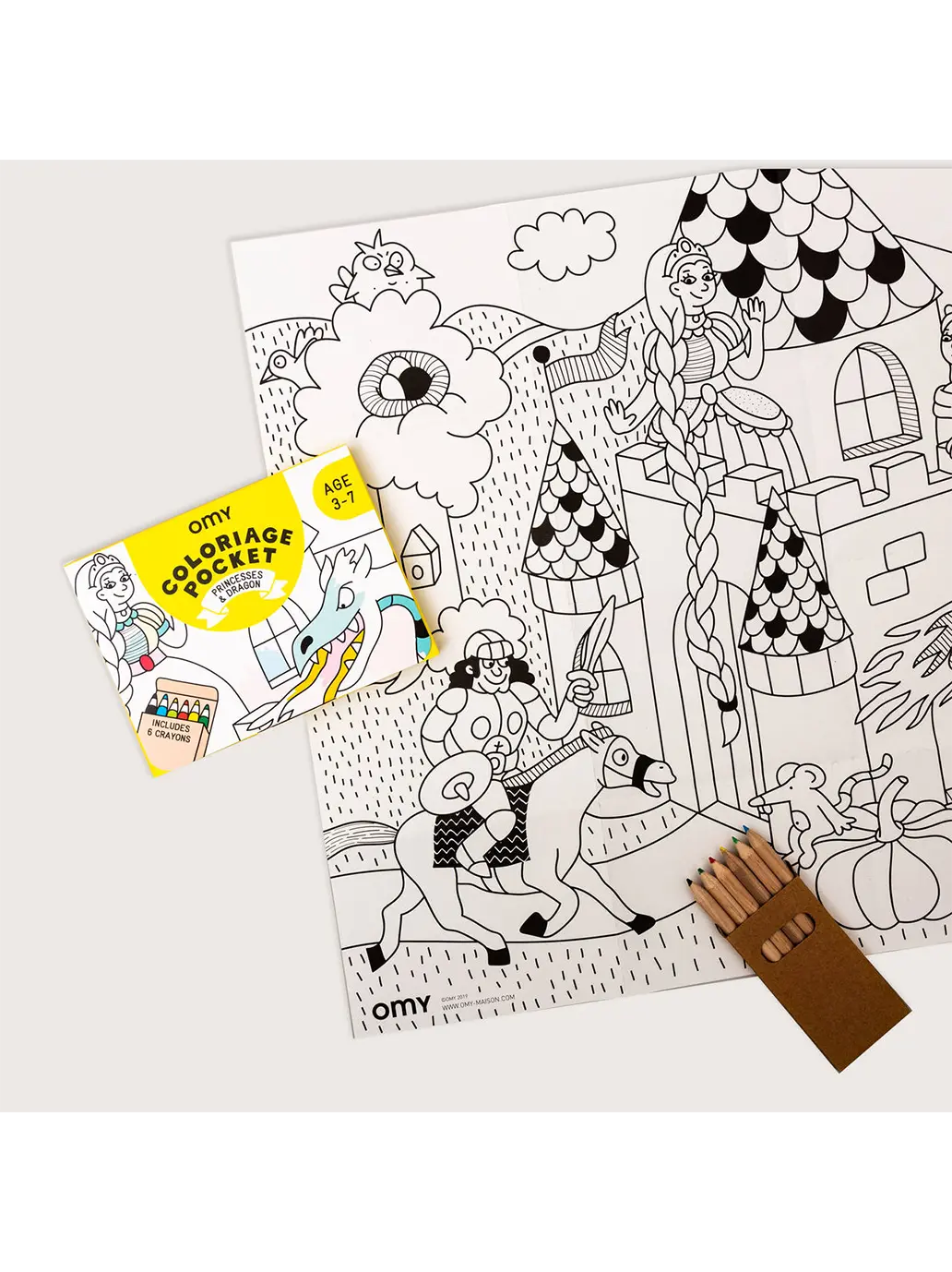 kieszonkowy zestaw z kolorowanką i kredkami OMY BÉBÉ Concept